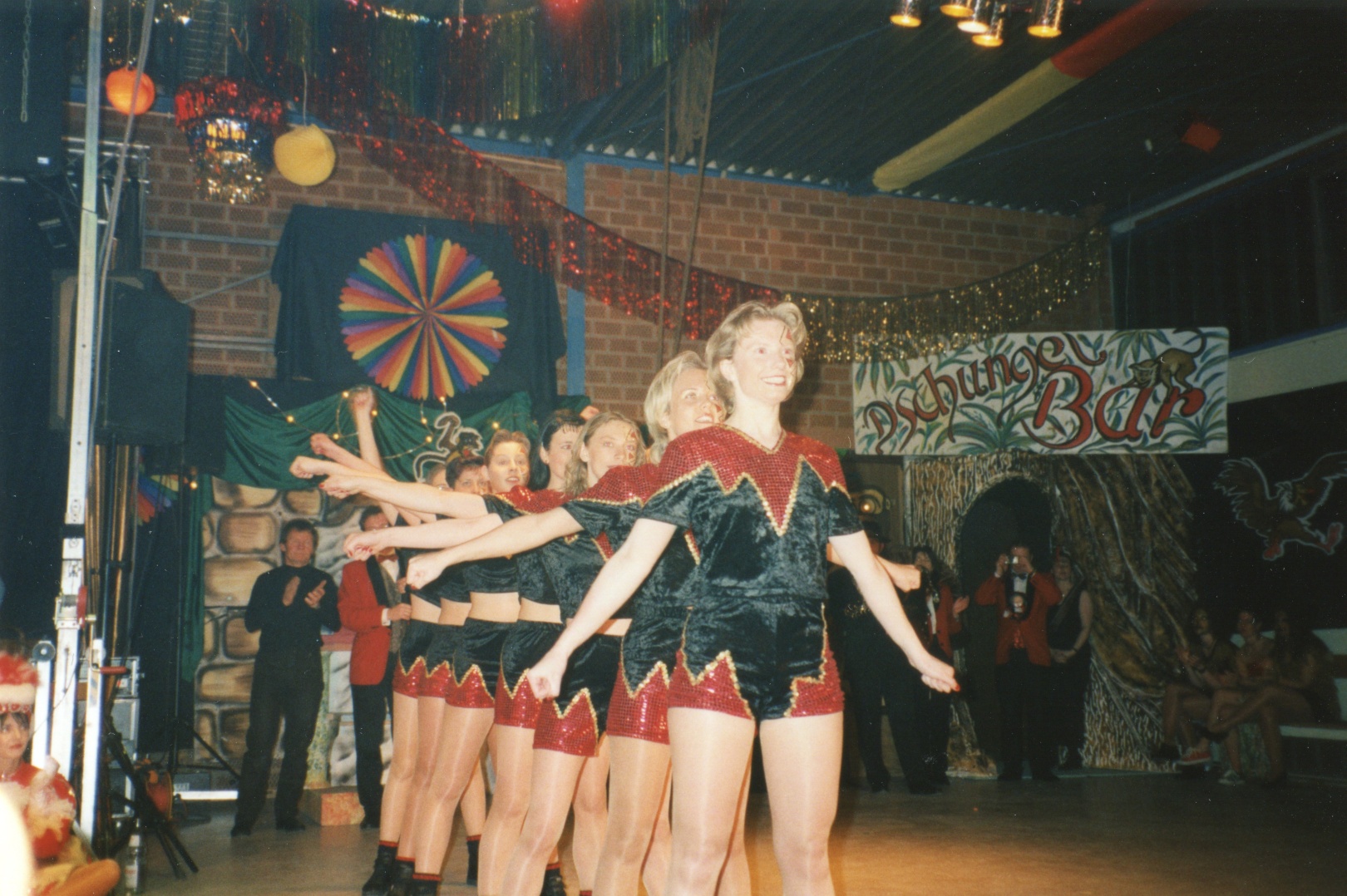 2025_leinwand_jubilaeumsball_022.jpg
